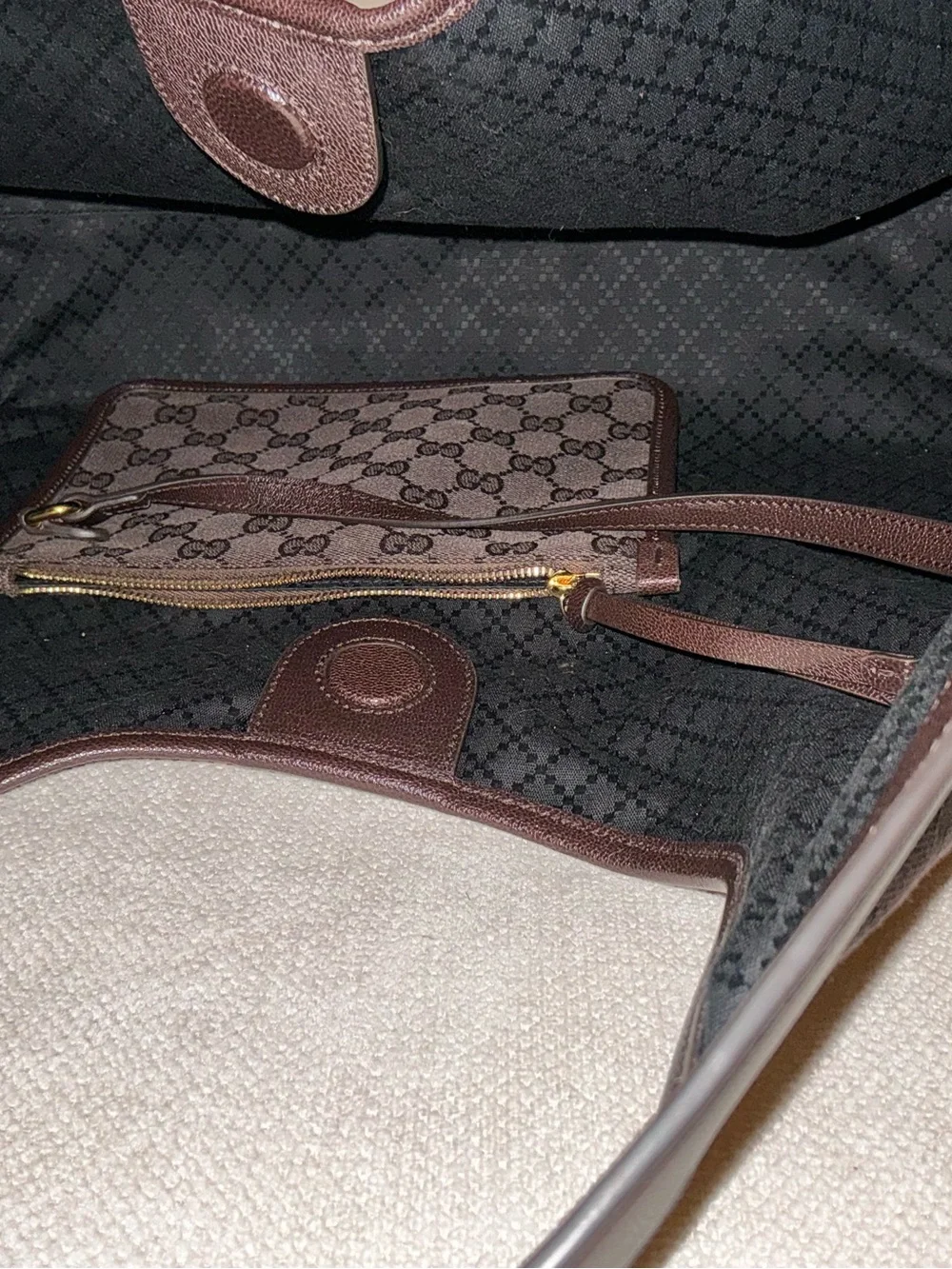 Authentic Gucci Giglio Large Tote Bag in Chocolate
